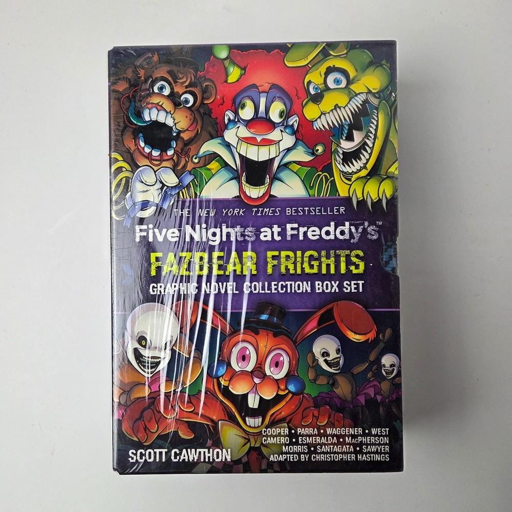 Five Nights at Freddy's Fazbear Frights Graphic Novel Collection Box Set Sealed